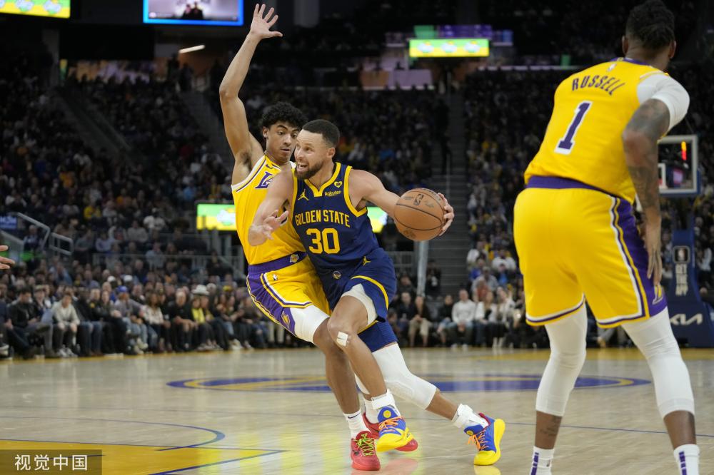 不是刻意摆 不是刻意摆