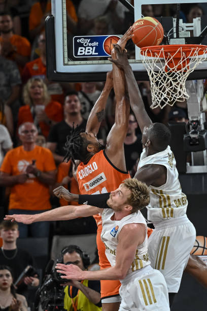 射门果断 射门果断