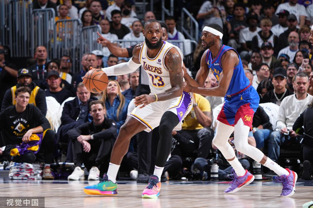 球场外的情 球场外的情