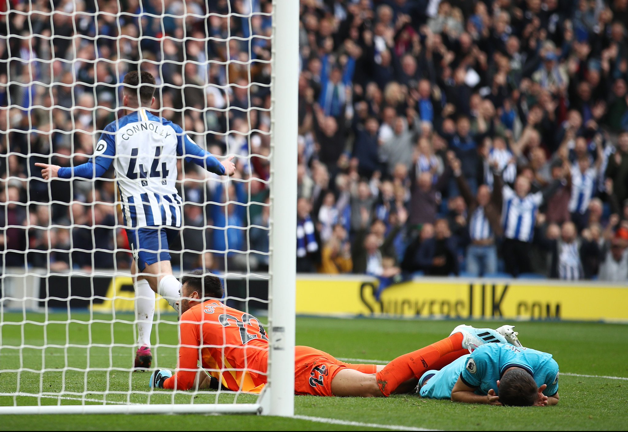 一位年纪轻 一位年纪轻